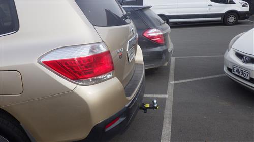 TOYOTA HIGHLANDER STATIONWAGON 2007-2014